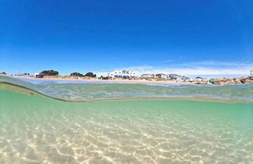 Harbourside garden flat with parking - Photo 30