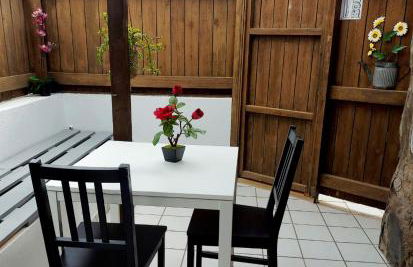 Private Sunny Terrace Studio - Secure Bike or Board Lockup - Foto 17