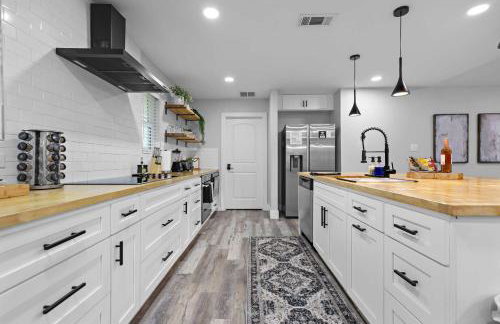 Dallas Family Fun Haus with Pool and Massive Game Room - Foto 12