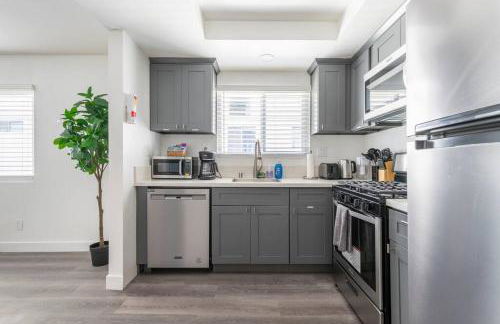 City Retreat Minutes to DT - Foto 43