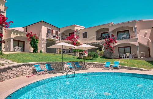 Residence con piscina a Badesi, appartamenti con WIFI e A.C - Photo 1