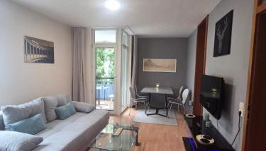 SkyStay Modernes Apartment Messe&Flughafen - Foto 1