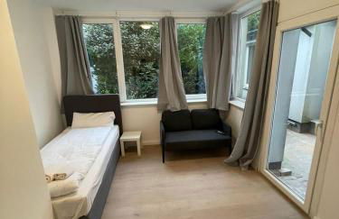 Zentral gelegene Erdgeschoss-Wohnungen mit bequemer Erreichbarkeit - Photo 9