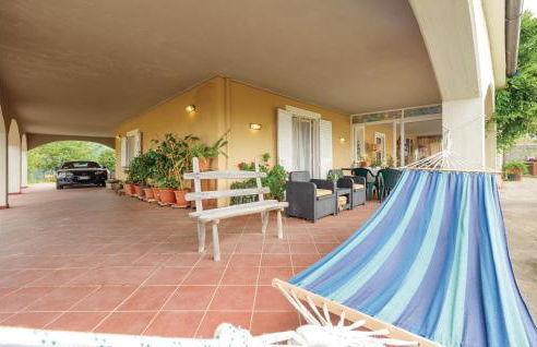 Two-Bedroom Apartment In Sorana Pescia Pt - Foto 6