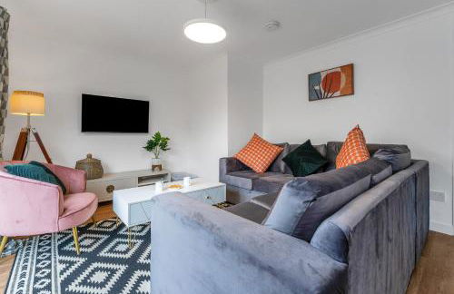 Cheerful Stays - Livingston - 4 Bedroom 3 Bath home - Foto 16