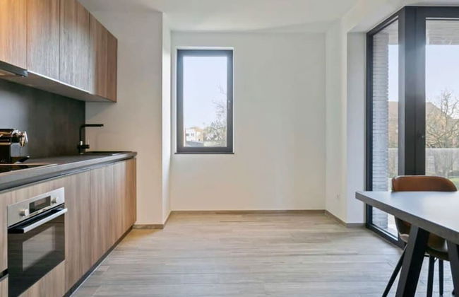 Spacious 3 Bedroom Apartment With Private Garage - Foto 14