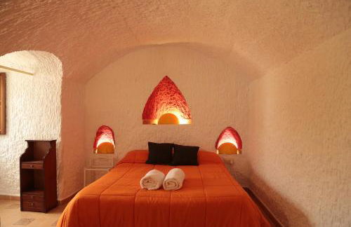 Cuevas la Chumbera - Photo 55