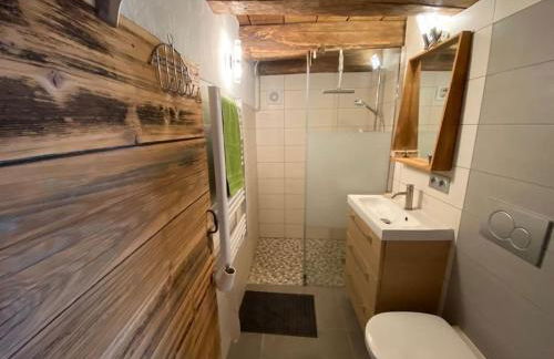 Dans hameau, près des pistes logement de plein pied au calme - Foto 10