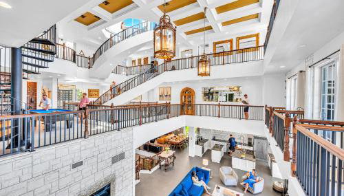 The Modern Castle Canal View Access Rooftop Living Greenhouse VlLLAS - Foto 3, Other