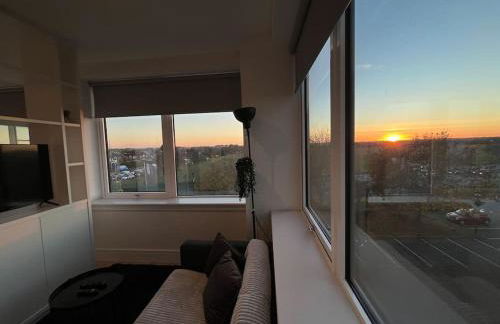 Voyager Haus Apartments, EV Charging Stations, London Heathrow Airport, LHR, Terminal 4, RE-Energise & GO - Foto 53