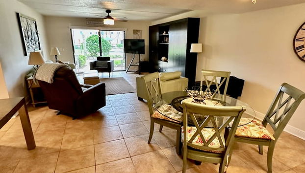 Beachside Oasis Ocean Views Family Fun - Foto 4, Habitación