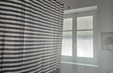 La Nava, casa de pueblo con patio y calefacción con chimenea - Foto 15