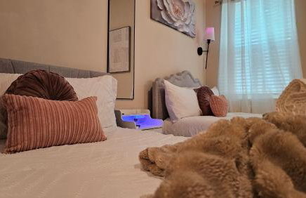 Stylish 3BR Home in CLT, Close to Downtown, Airport, WFH & Parking & Family Friendly & Business Ready - Foto 84