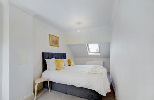 Duplex Redhill town centre Apt by Livingo Stays - Foto 16