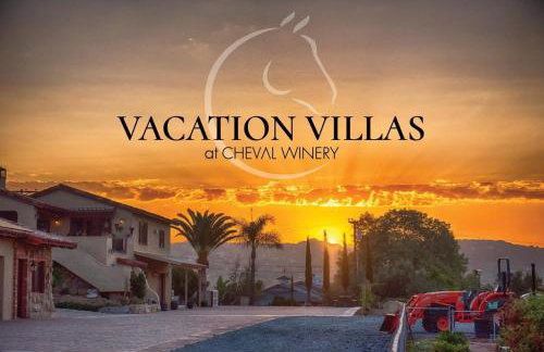 Casita Vino Dog-Friendly Vineyard Retreat & Stay - Photo 4