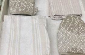 Main St New with AC Monthly stays Charming Cottage KING BED - Foto 36