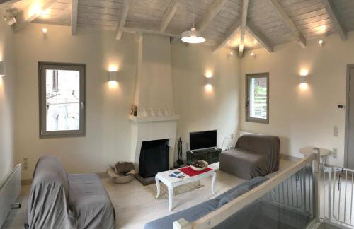 Footpath House / Ολόκληρο σπίτι στο Μεγάλο Χωριό - Photo 10