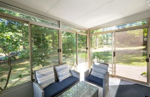 Berkshire Vacation Rentals: Leicester Lake Front Home Come Relax - Foto 24