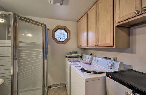 Lakefront Home with Seasonal Dock - 2 Mi to Skiing! - Foto 26