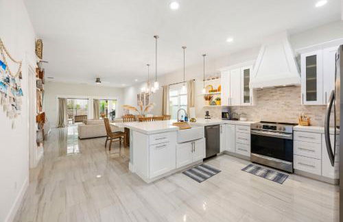 New Build- Mini Golf Course-Heated Saltwater Pool-Game Room - Foto 7