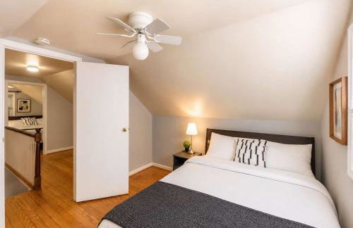 Enchanting historic townhouse by CozySuites - Foto 14