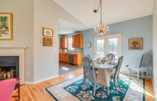 Private Deck and Views Rural Virginia Escape - Foto 7