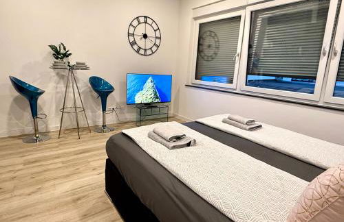 NEU Goldstadt Luxe Studio- City Apartment Schlössle - Photo 12