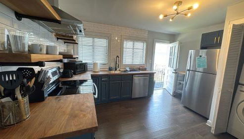 Stylish 2BR 1 Mile From Downtown And The Aquarium - Foto 2