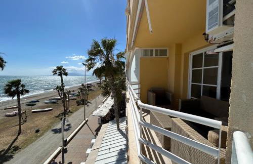 APARTAMENTO FRENTE AL MAR,PRIMERA LINEA DE PLAYA - Photo 33