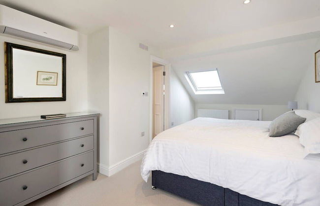 Spacious 4 Bed House, Battersea - Foto 32