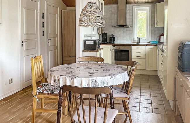 6 Person Holiday Home in Savsjo - Foto 4