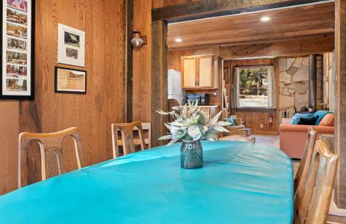 The Knotty Cabin in Kings Canyon National Park - Foto 15