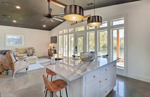 Modern Norfork House with Patio on White River! - Foto 11