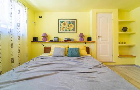 4 Bedroom Lovely Home In Veliki Vareski - Foto 31