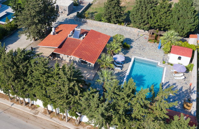 Madia Villa - Photo 22