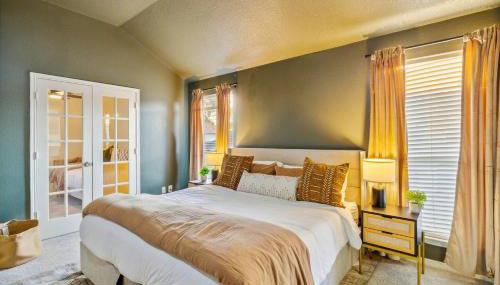 Cypress 5 Bedroom Retreat with Hot Tub, Firepit and Game Tables! Pet Friendly - Foto 5