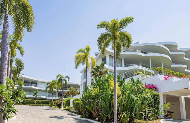 Ocean Beachfront Smart Unit - Foto 24