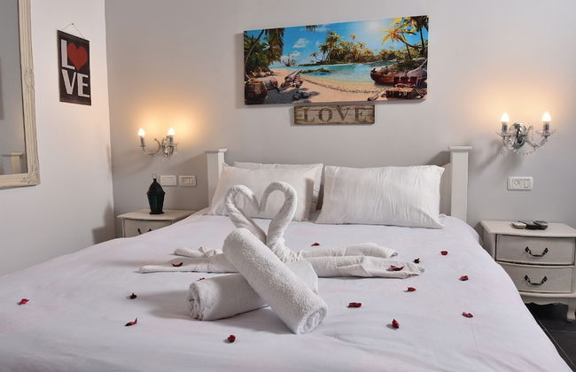 Niflaot Hagolan - Photo 1