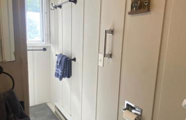 Sunset Serenity - INCREDIBLE HOME ON LAKE BLUFF! - Photo 30