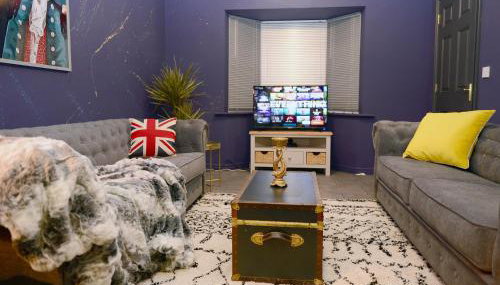 5 Bedroom House - DISC0UNTS - Parking, Contractors, Group, Family - Foto 4