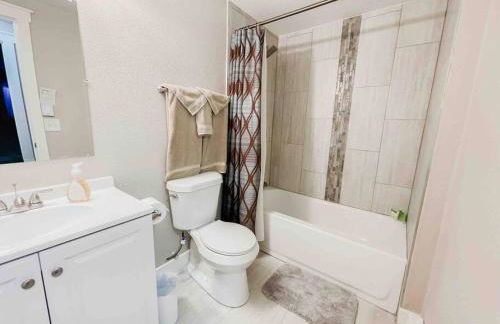 PET FRIENDLY/PING PONG/GAME ROOM!FAMILY GATHERING - Foto 2