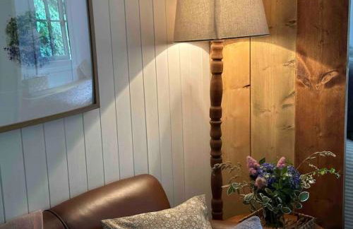 Cornwall Woodland Shepherd's Hut with Hot Tub - Deirdres Hut - Foto 22