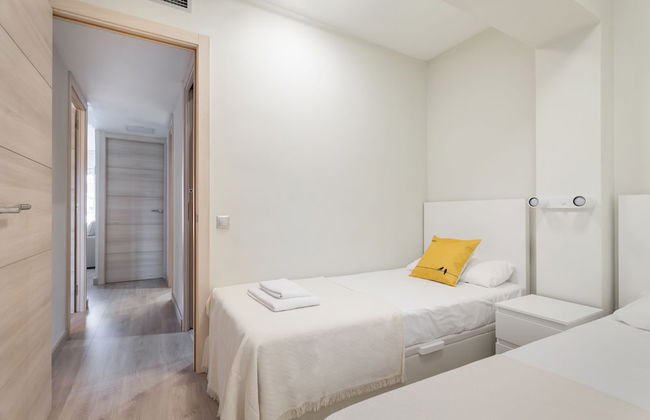 Pineda Be My Guest Castelldefels - Photo 7