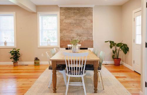 Farmhouse Broad Brook: Comfort & Charm. - Foto 34