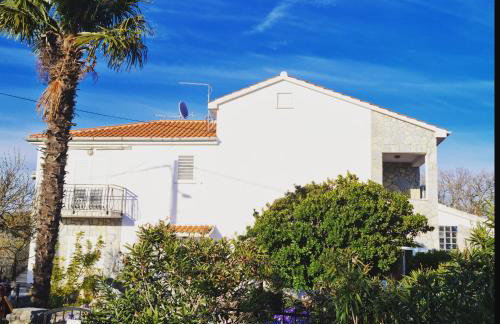 Villa Rossi - Photo 1