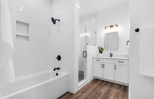 Latitude! New 8 Bedrooms! Beach! - Foto 21