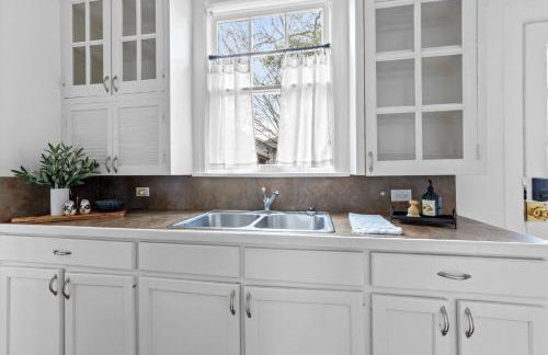 Historic Home w a Fresh Look - Downtown - Foto 15