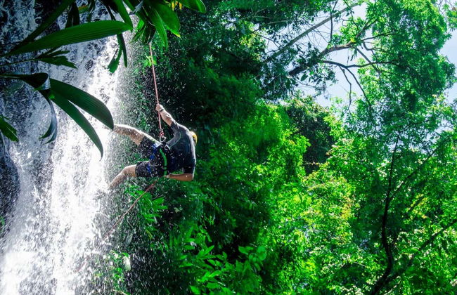 Discesa in corda doppia alle cascate del fiume Minca - Foto 2