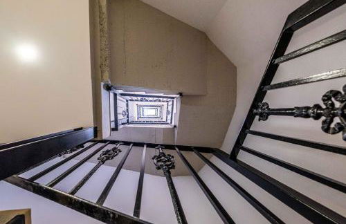 New and Modern Apartment with Comfy Beds - Photo 32