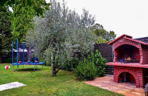 Stunning Home In Smokovic - Photo 14